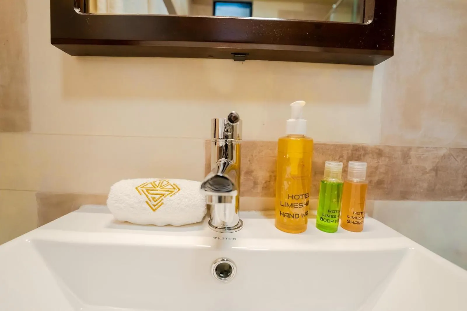 Katunayaka Limeshine - Airport Transit Hotels & Residences
